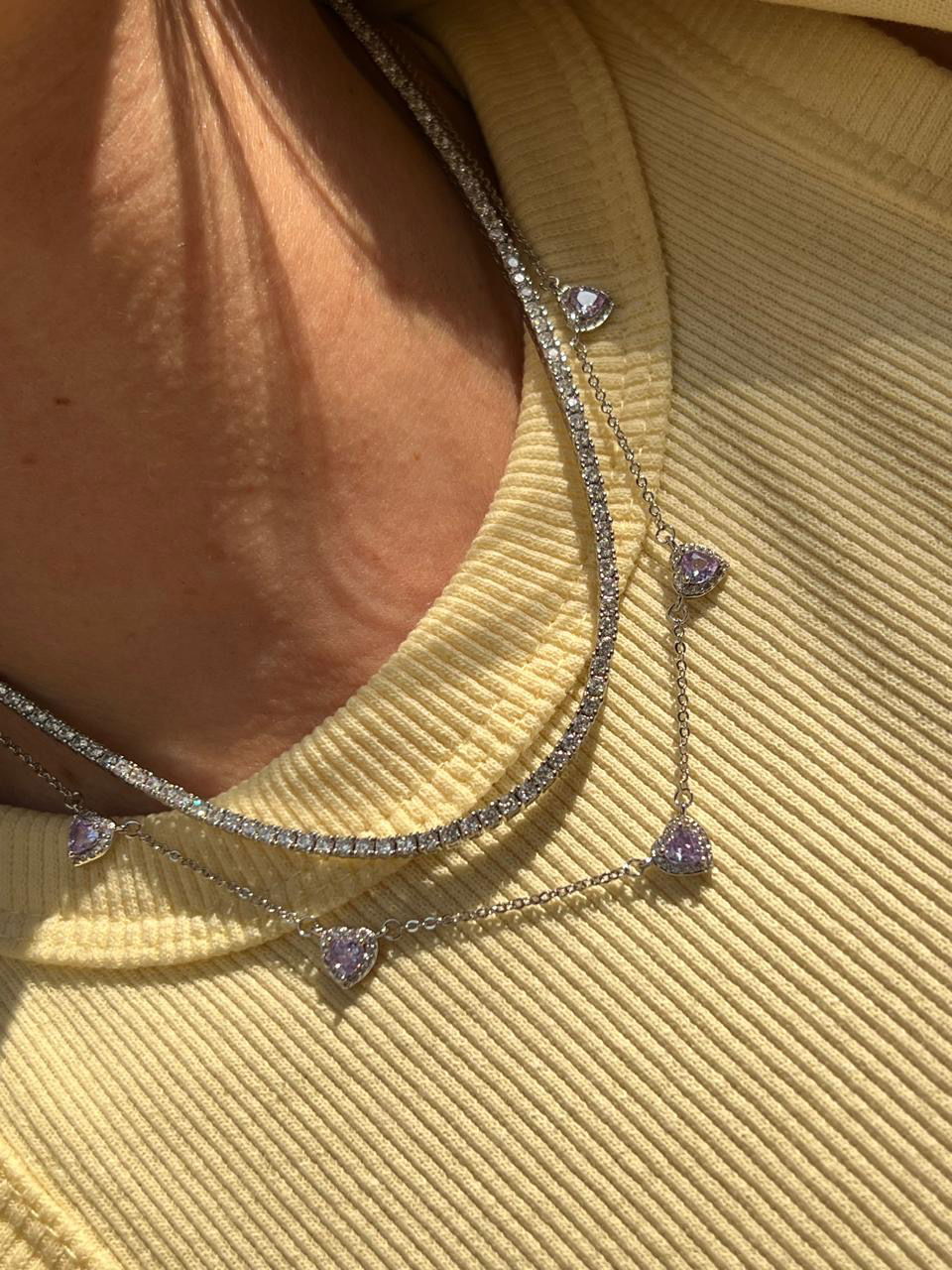 Conjunto com Mini Corações Lilás e Cristal em Banho de Ródio Branco