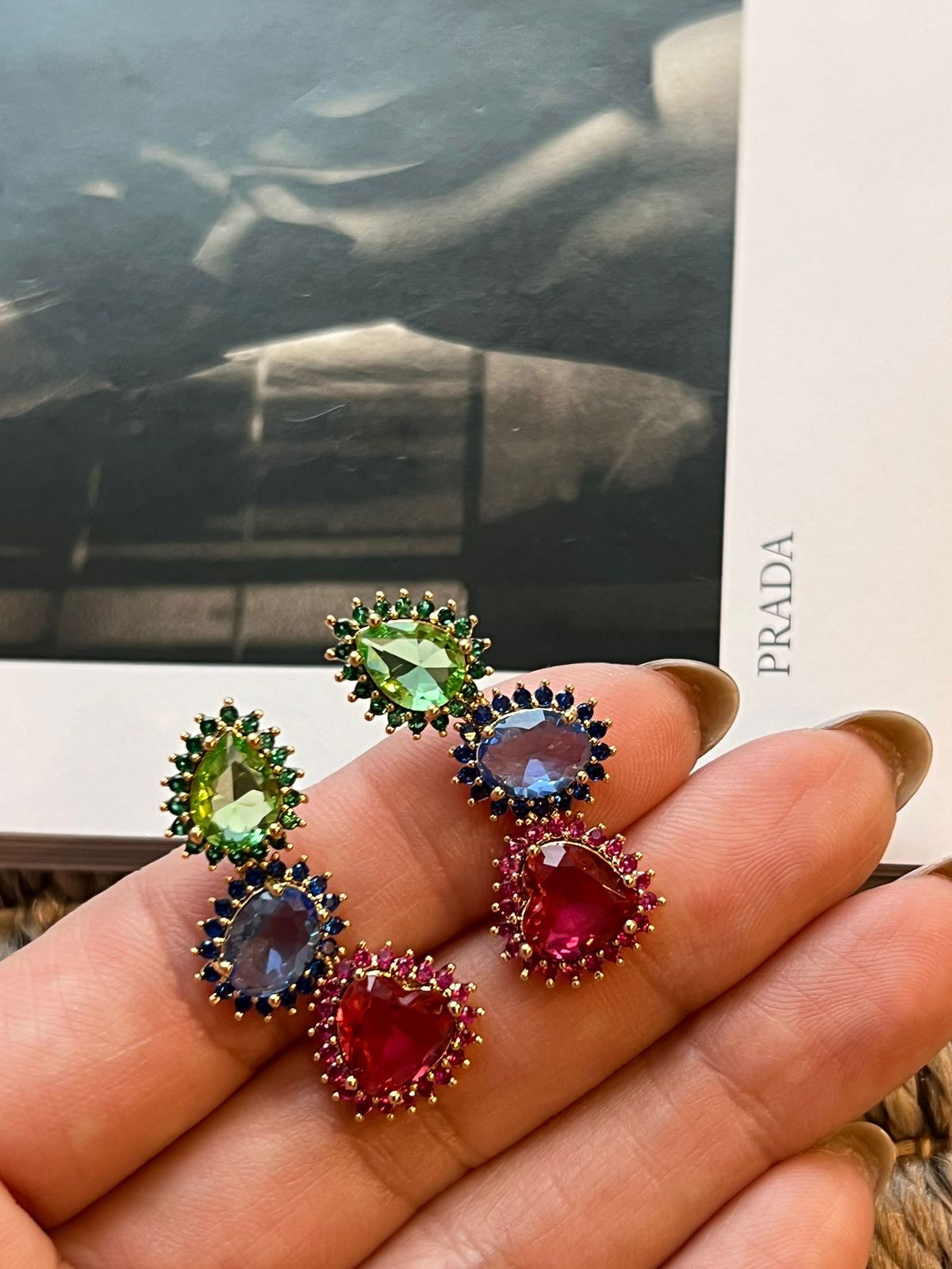 Conjunto com Zircônia Colorida (Fecho Joia) em Banho de Ouro