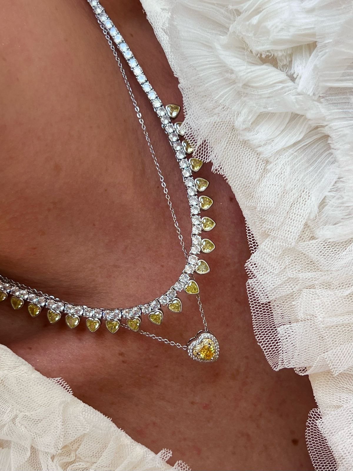 Conjunto Coração Citrino e Zircônia Cristal em Banho de Ródio Branco