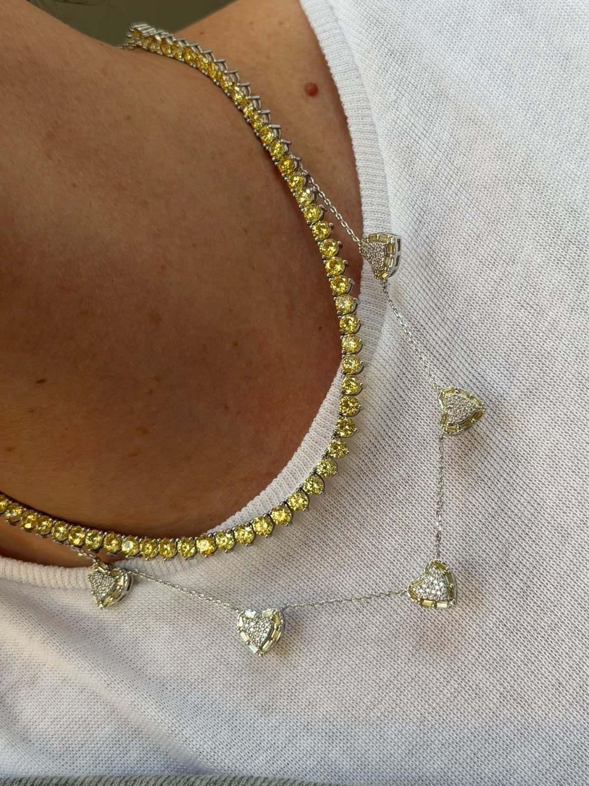 Conjunto Coração com Baguete Citrino e Zircônia Cristal em Banho de Ródio Branco
