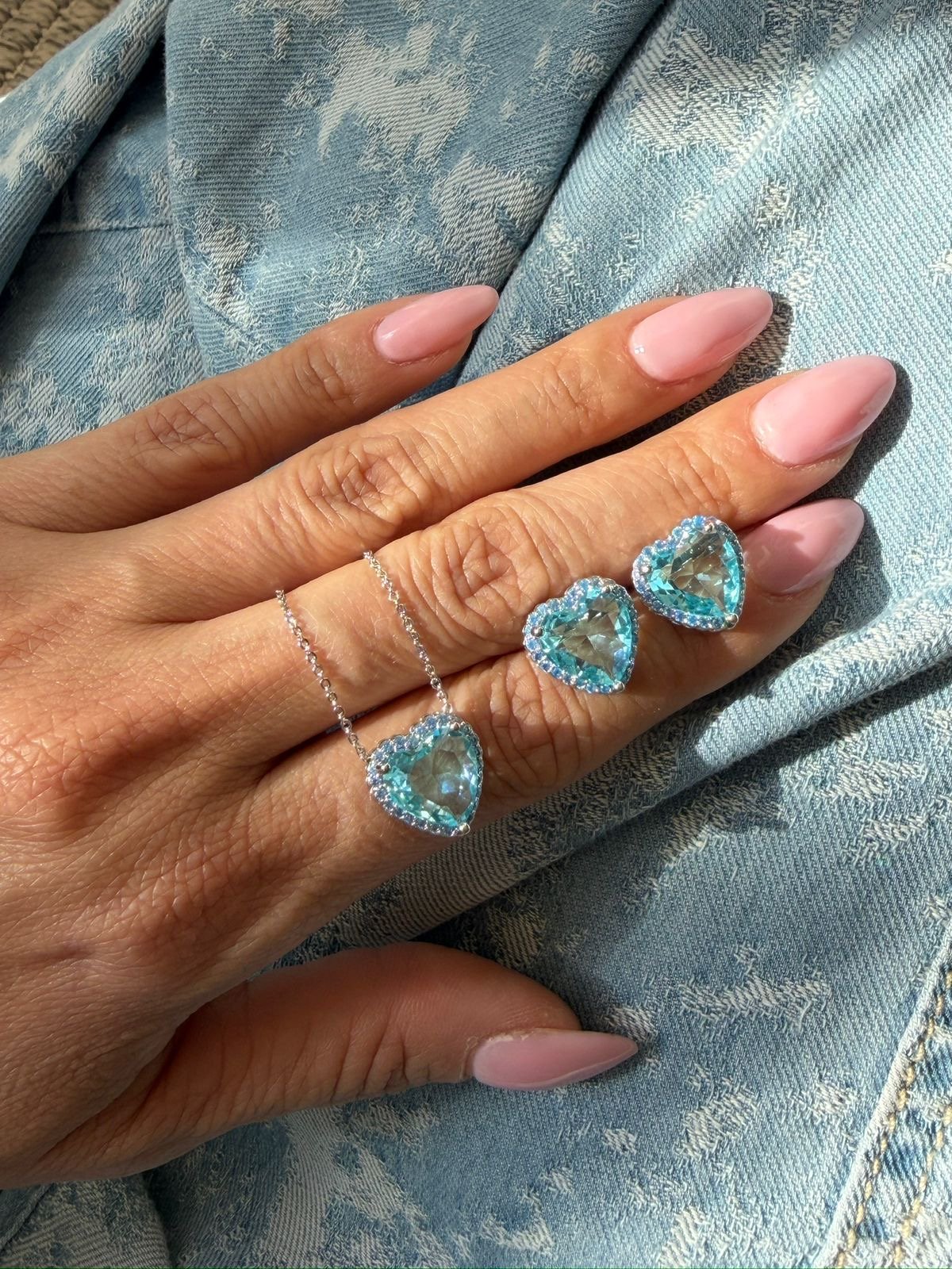 Conjunto Coração com Zircônia Sky Blue em Banho de Ródio Branco