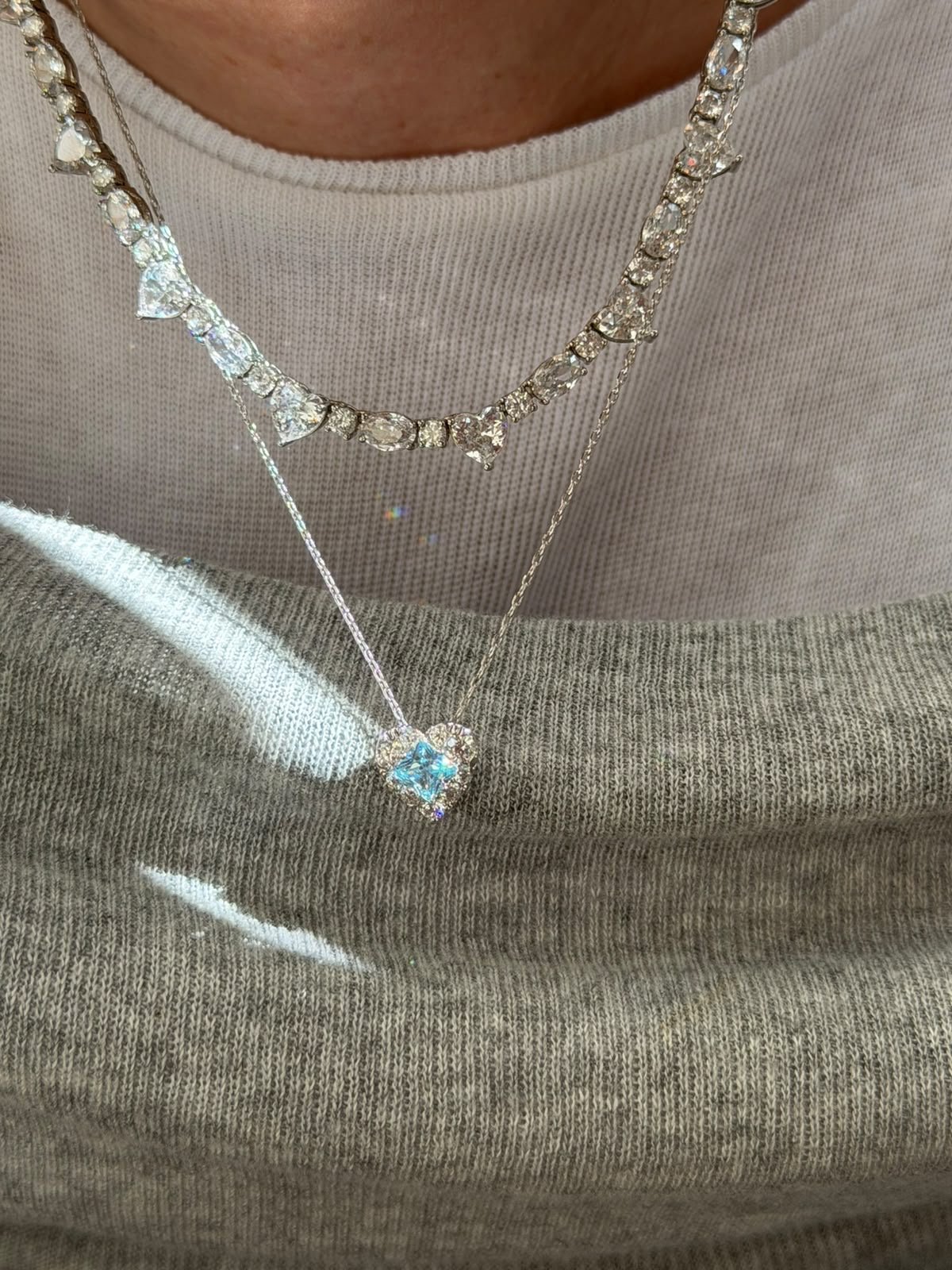 Conjunto Coração com Zircônia Cristal e Água-marinha em Banho de Ródio Branco