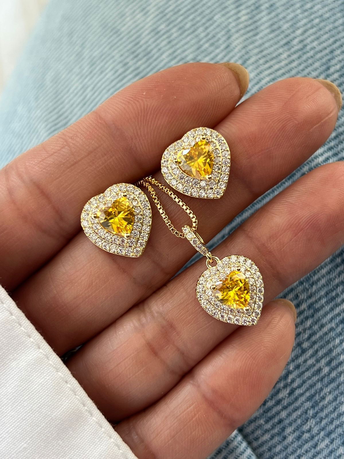 Conjunto Coração com Zircônia Cristal e Citrino em Banho de Ouro
