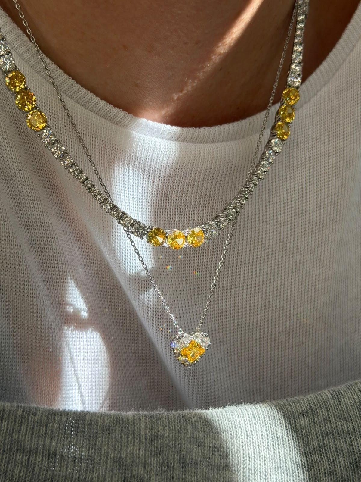 Conjunto Coração com Zircônia Cristal e Citrino em Banho de Ródio Branco