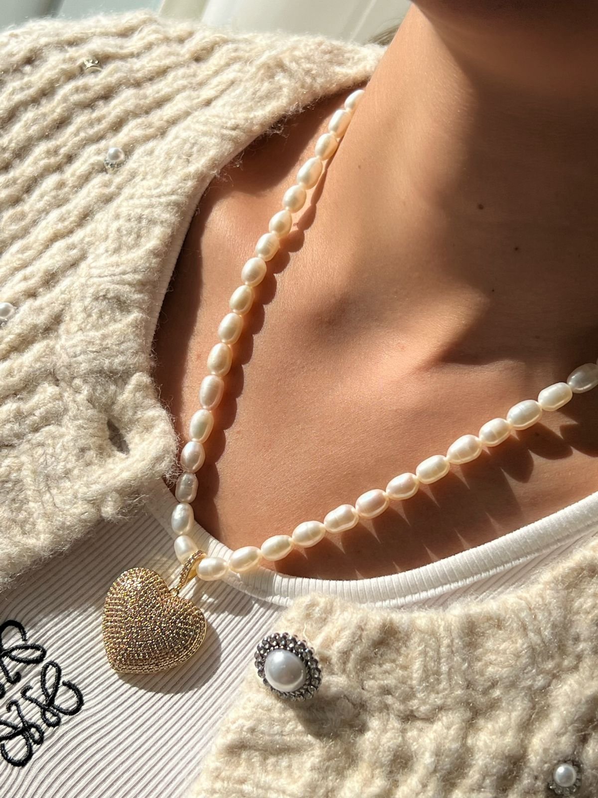 Conjunto Coração com Zircônia Cristal e Pérola Agua-Doce em Banho de Ouro