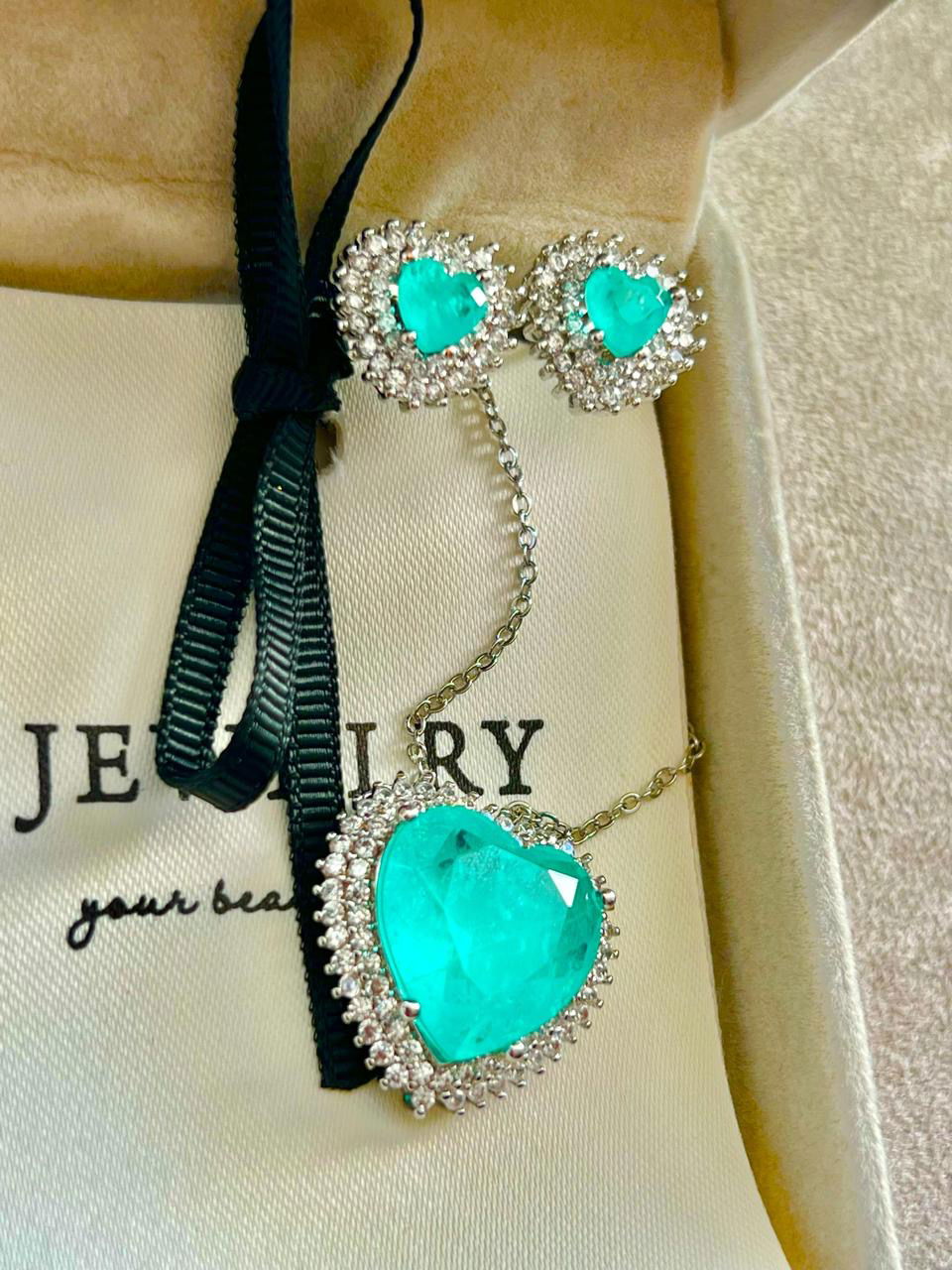 Conjunto Coração com Zircônia Cristal e Turmalina Fusion em Banho de Ródio Branco