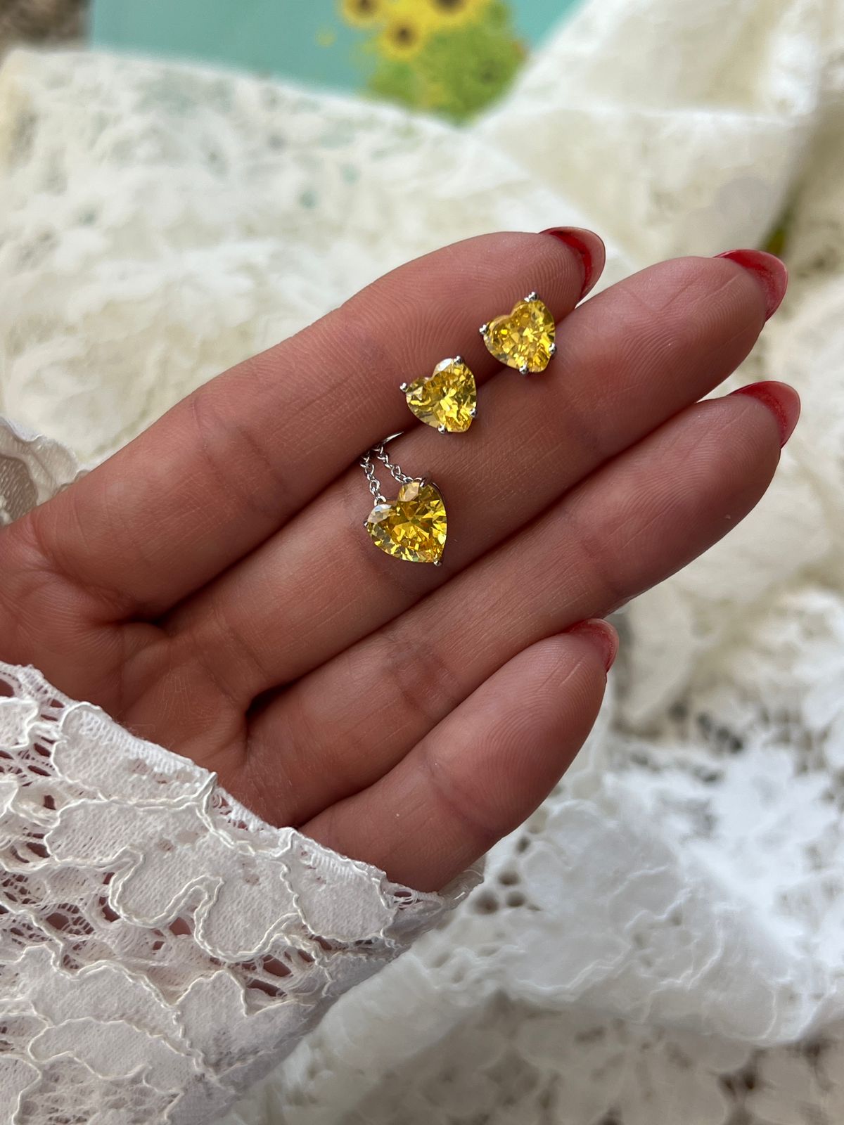 Conjunto Coração Zircônia Citrino em Banho de Ródio Branco