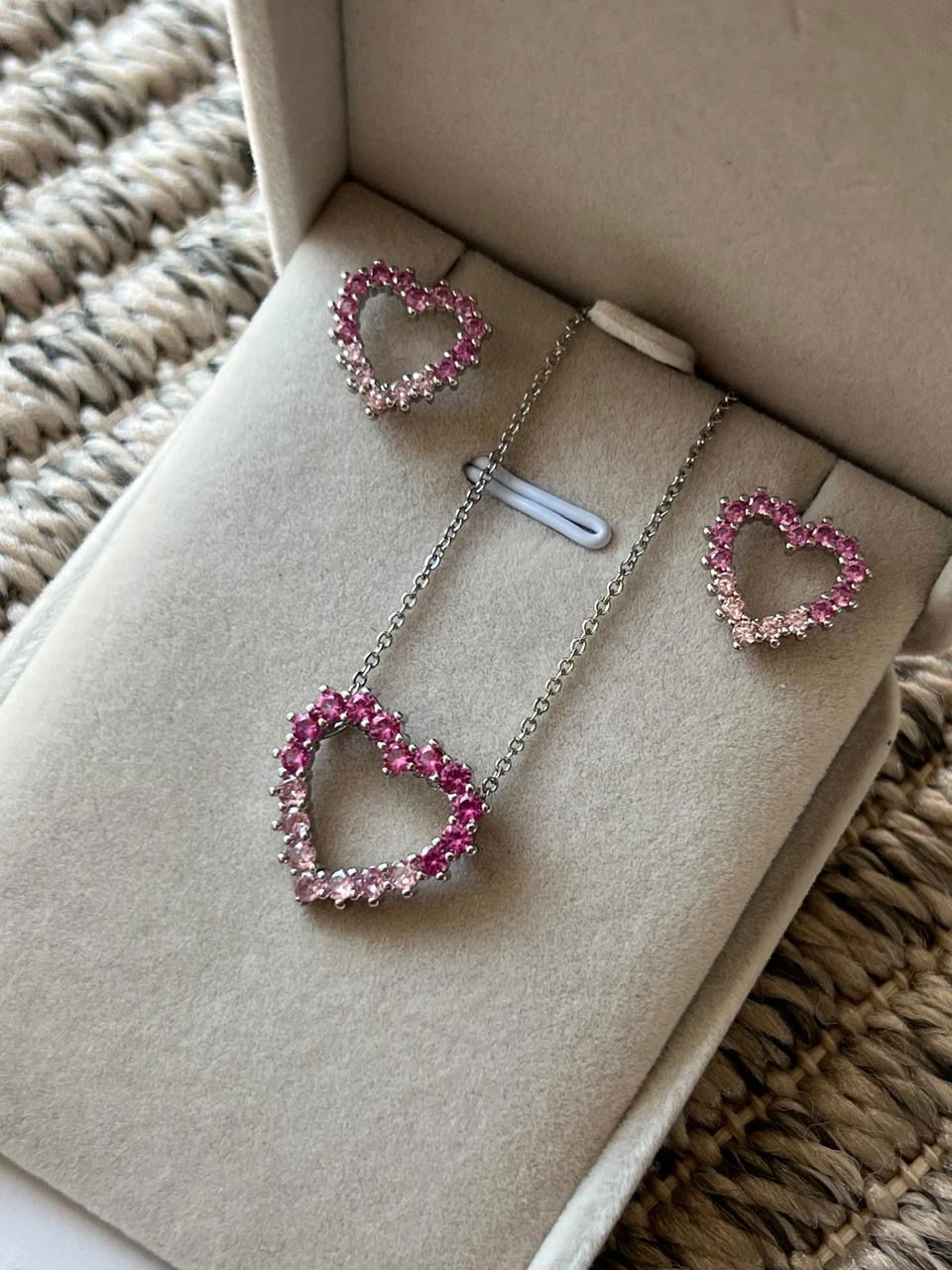 Conjunto Coração Zircônia Pink Degrade em Banho de Ródio Branco