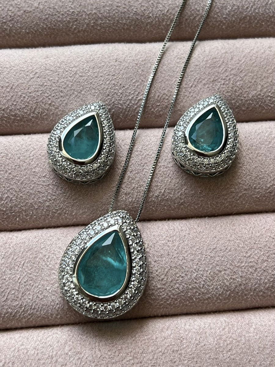 Conjunto Gota Fusion Esmeralda Colombiana e Zircônia Cristal em Banho de Ródio Branco