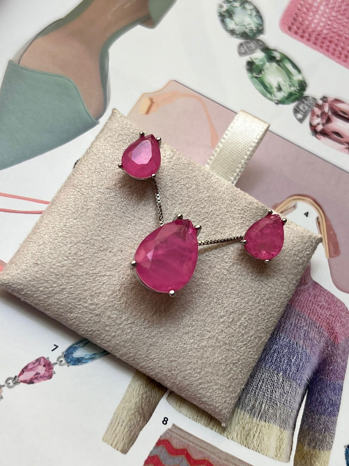 Conjunto Gota Fusion Light Pink e Zircônia Cristal em Banho de Ródio Branco