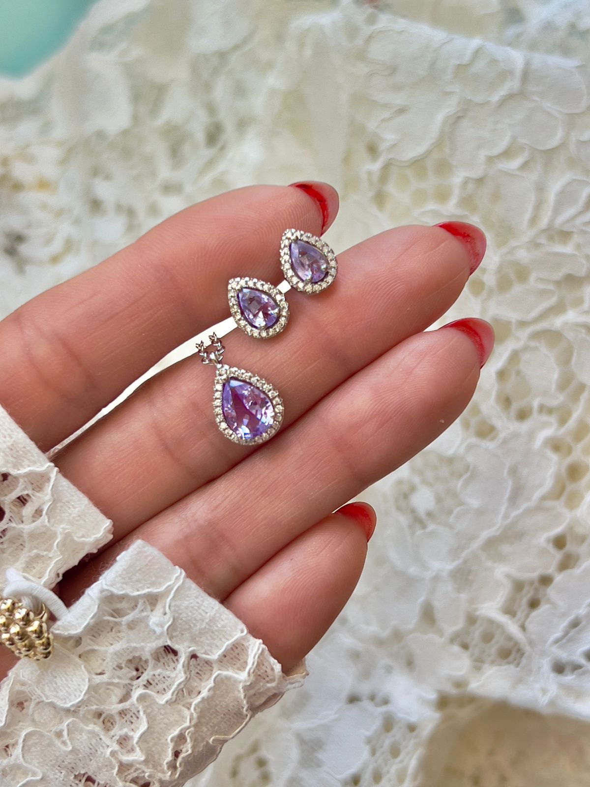 Conjunto Gotinha Zircônia Cristal e Kunzita Lílas em Banho de Ródio Branco