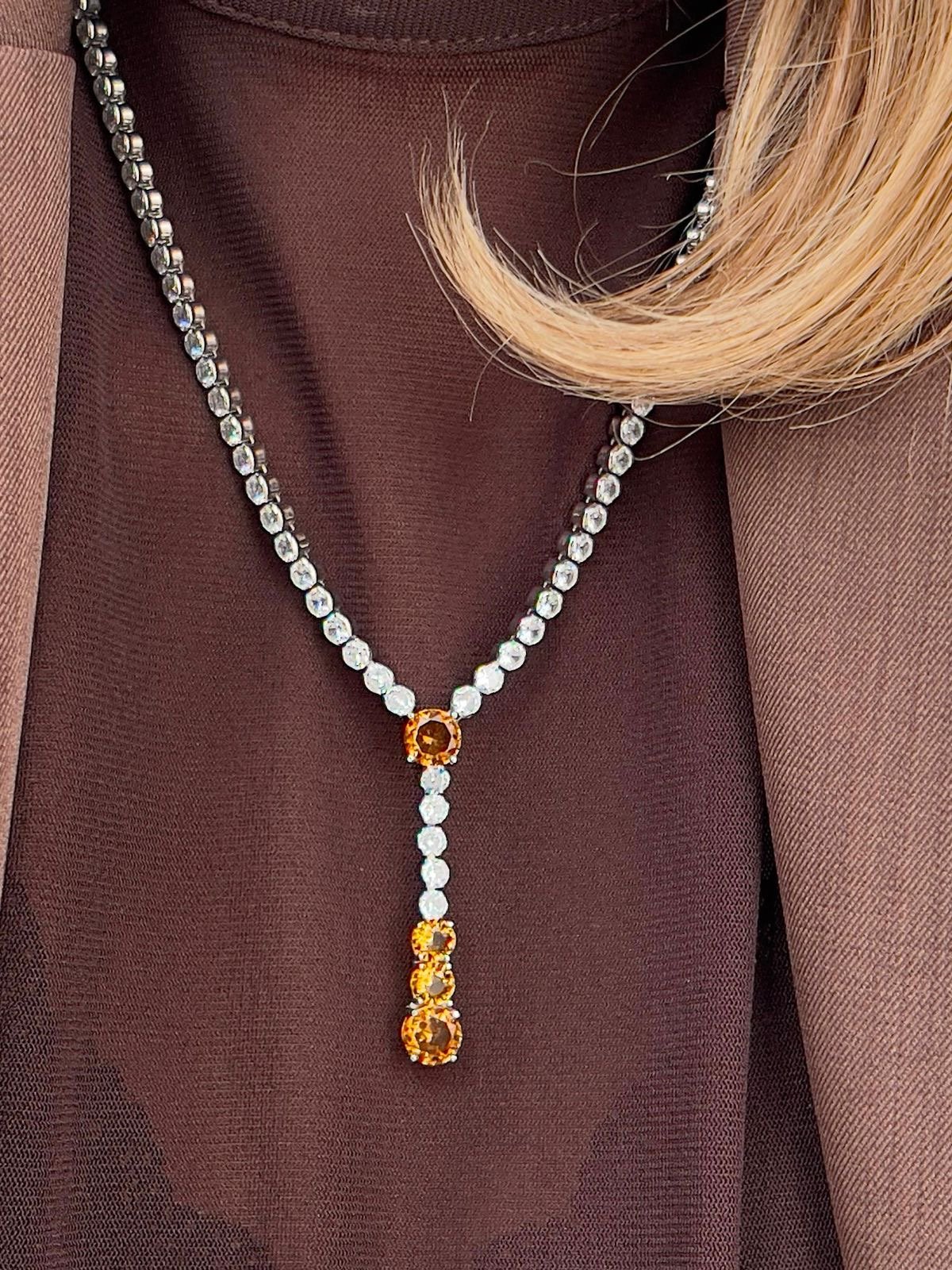 Conjunto Gravatinha com Zircônia Cristal e Citrino (Fecho Joia)