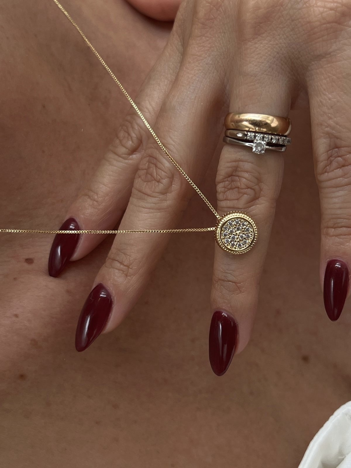 Conjunto Pavê Redondo com Zircônia Cristal em Banho de Ouro