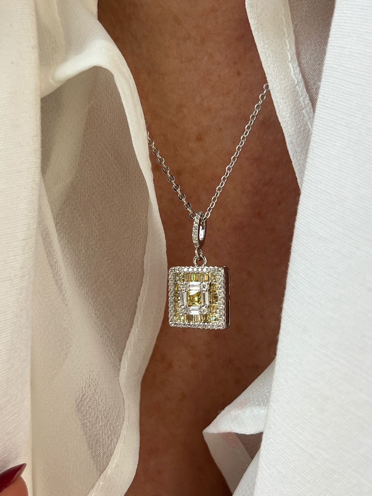 Conjunto Quadrado com Zircônia Cristal e Citrino em Banho de Ródio Branco