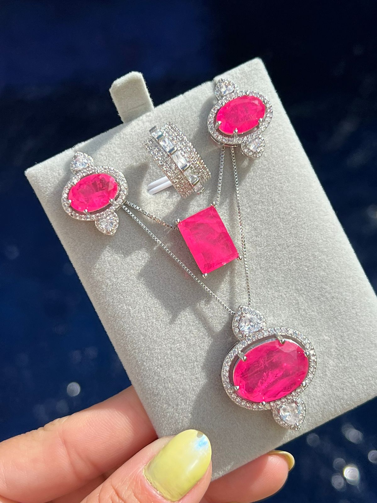 Conjunto Retângulo Fusion Pink em Banho de Ródio Branco