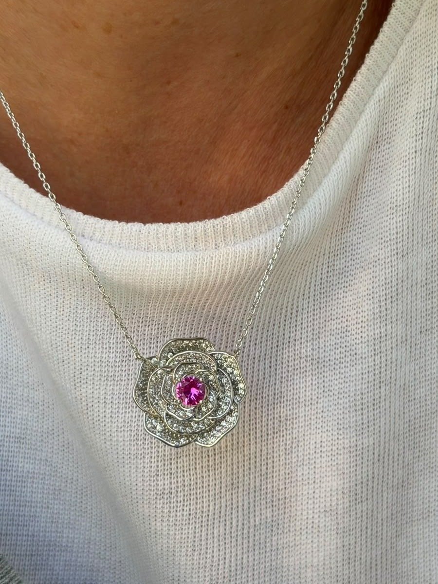Conjunto Rosa com Zircônia Cristal e Pink em Banho de Ródio Branco