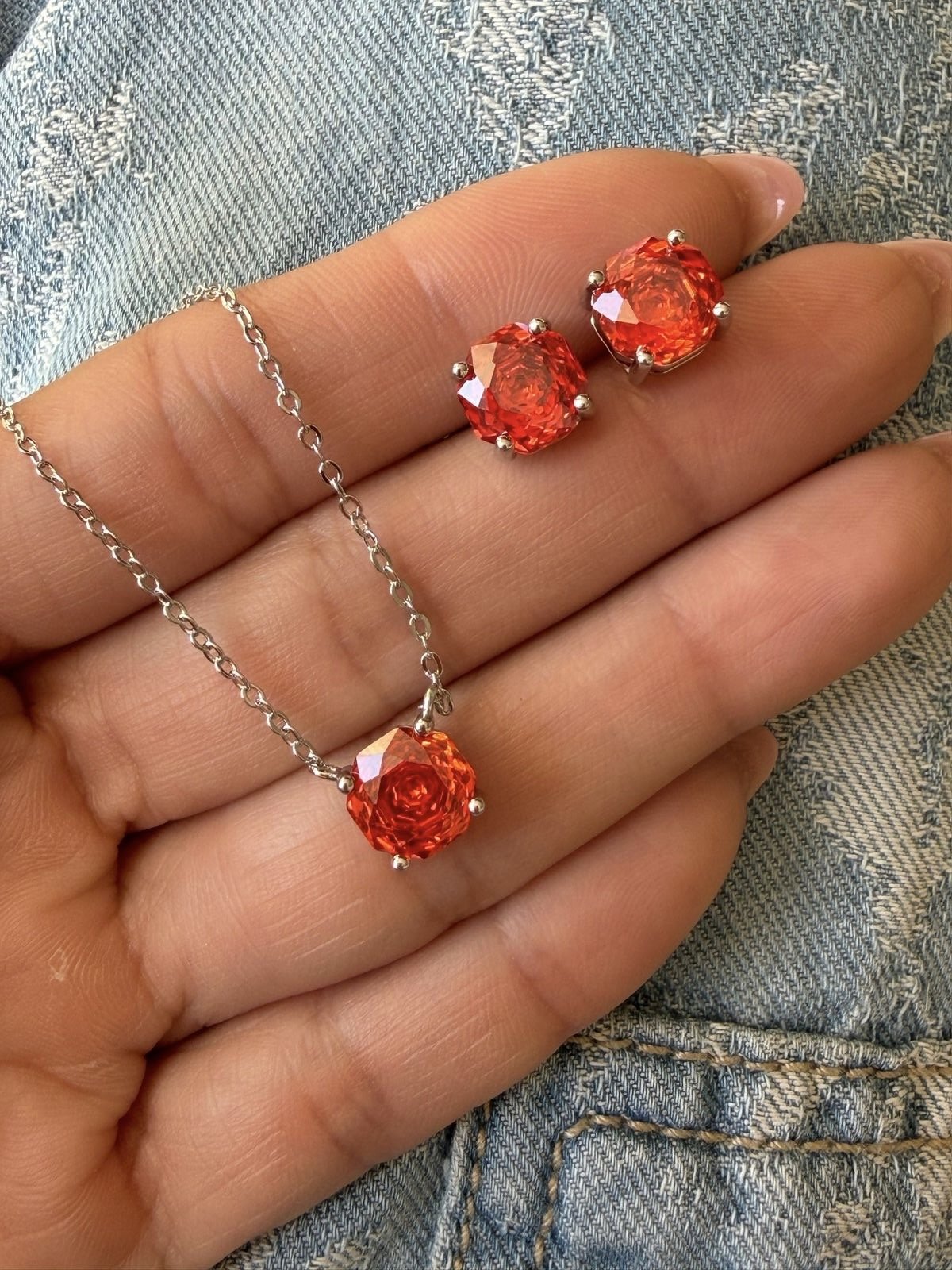 Conjunto “Rose Cut” Zircônia Aperol em Banho de Ródio Branco