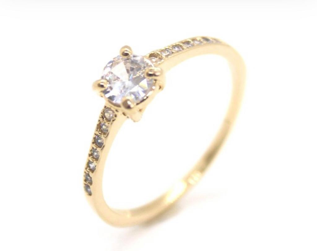 Anel Solitário com Micro Zircônia em Banho de Ouro