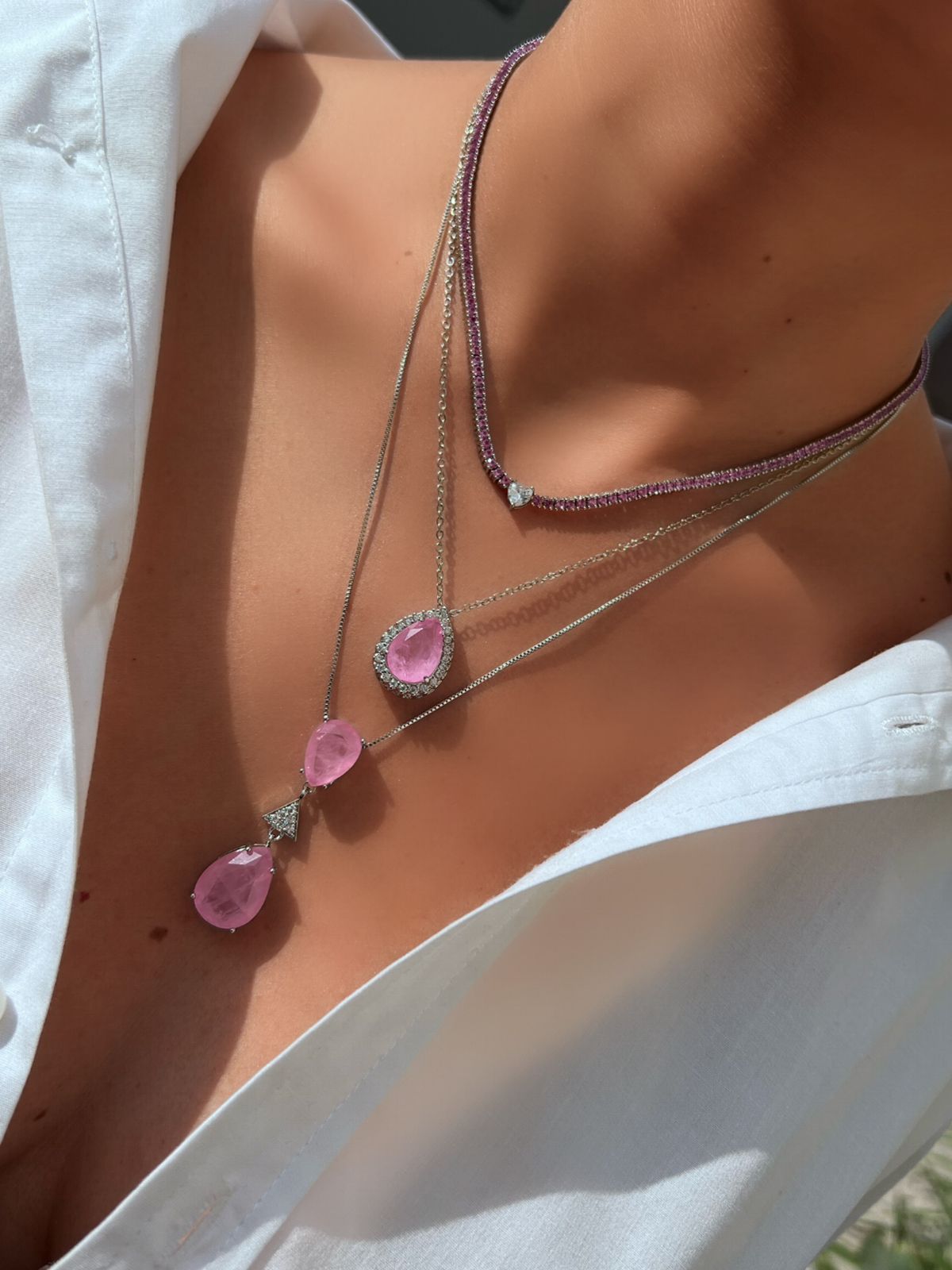 Riviera com Zircônia Turmalina Rosa e Coração Cristal ( Fecho Joia ) em Ródio Branco