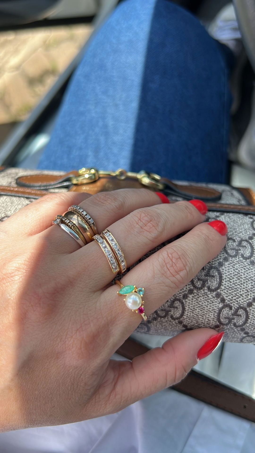 Anel com Pérola e Zircônia Colorida e Fusion Esmeralda Colombiana em Banho de