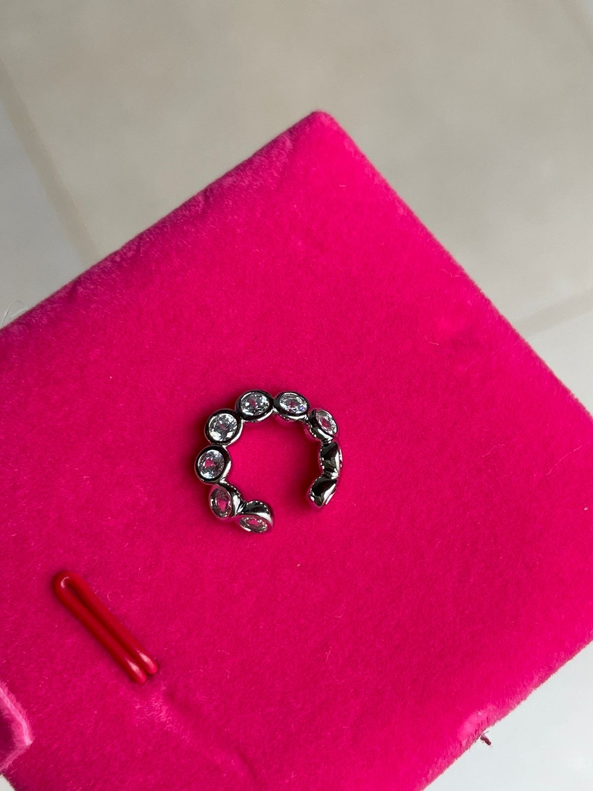 Piercing com Zircônia Redonda em Banho de Ródio Branco