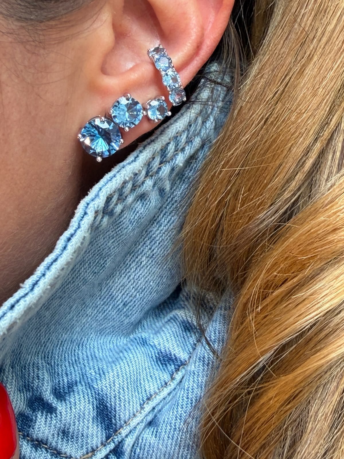 Piercing Fake com Zircônia Azul Jens 4mm em Banho de Ródio Branco