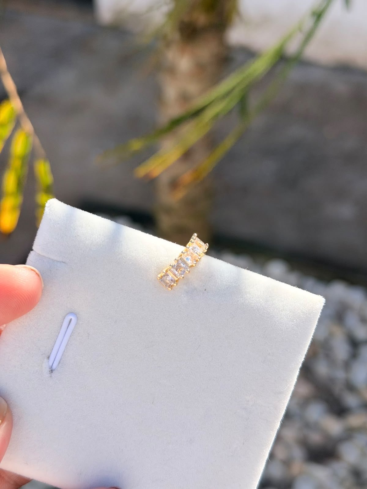 Piercing Fake com Zircônia Carre Cristal em Banho de Ouro
