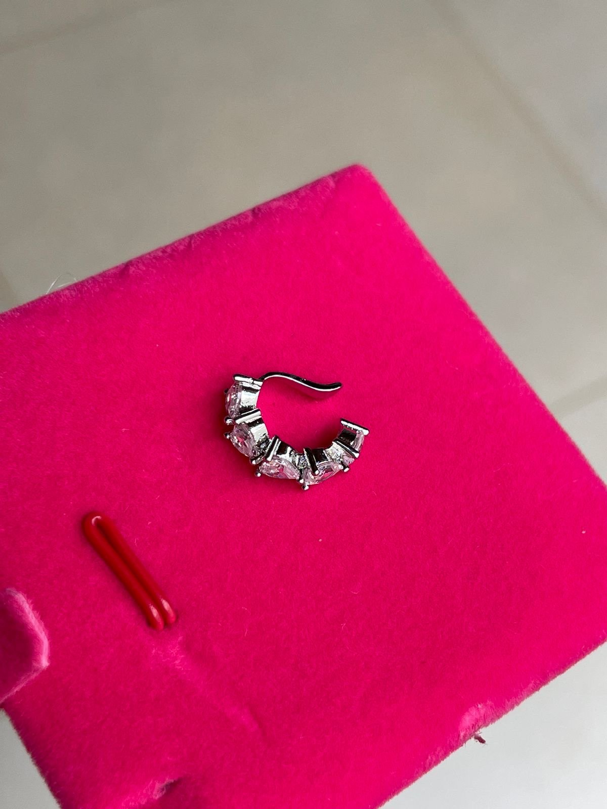 Piercing Fake com Zircônia Coração em Banho de Ródio Branco