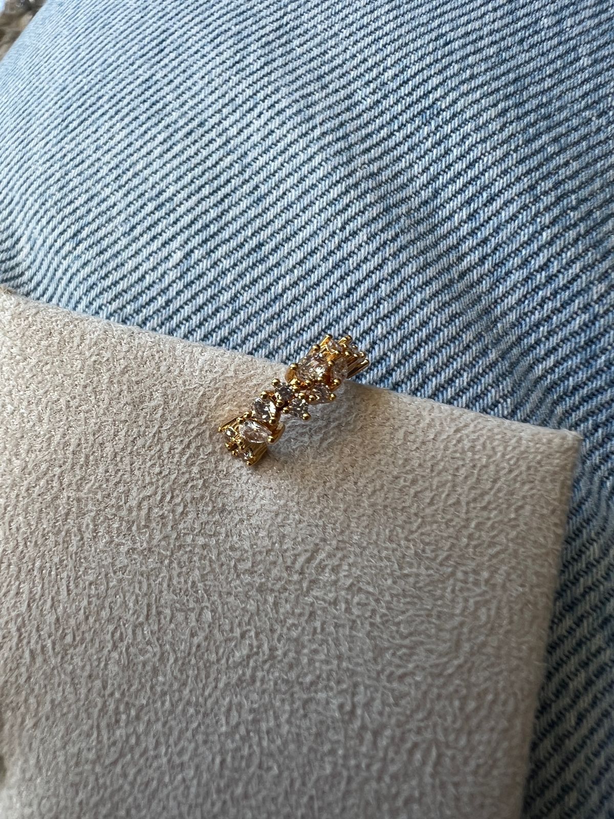 Piercing Fake com Zircônia Cristal em Banho de Ouro