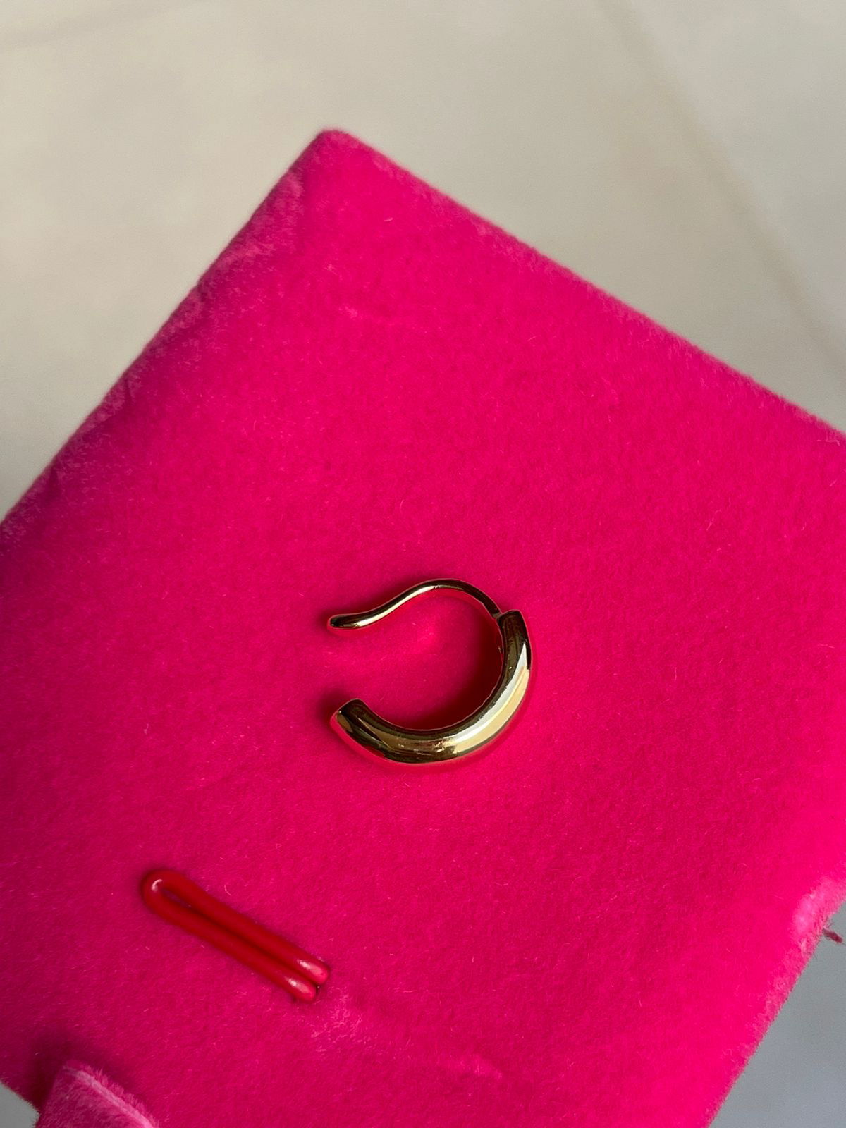 Piercing Fale Liso em Banho de Ouro