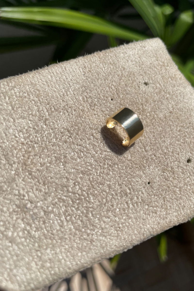 Piercing Fake Liso em Banho de Ouro