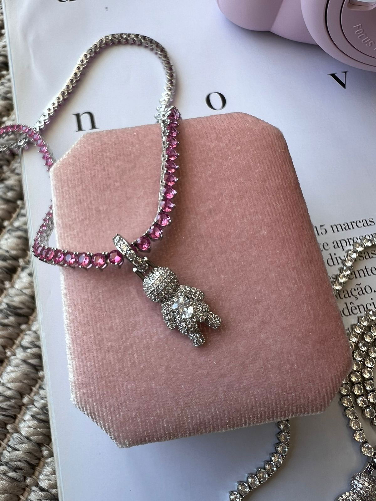 Pingente Menino com Zircônia Cristal em Banho de Ródio Branco