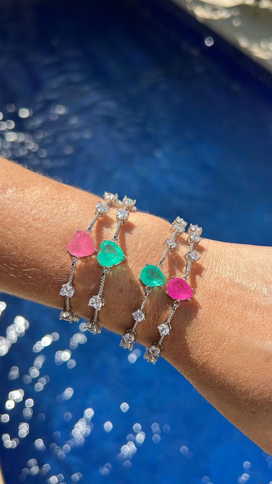 Pulseira com Zircônia Cristal e Gota Fusion Esmeralda Colombiana em Banho de Ródio Branco