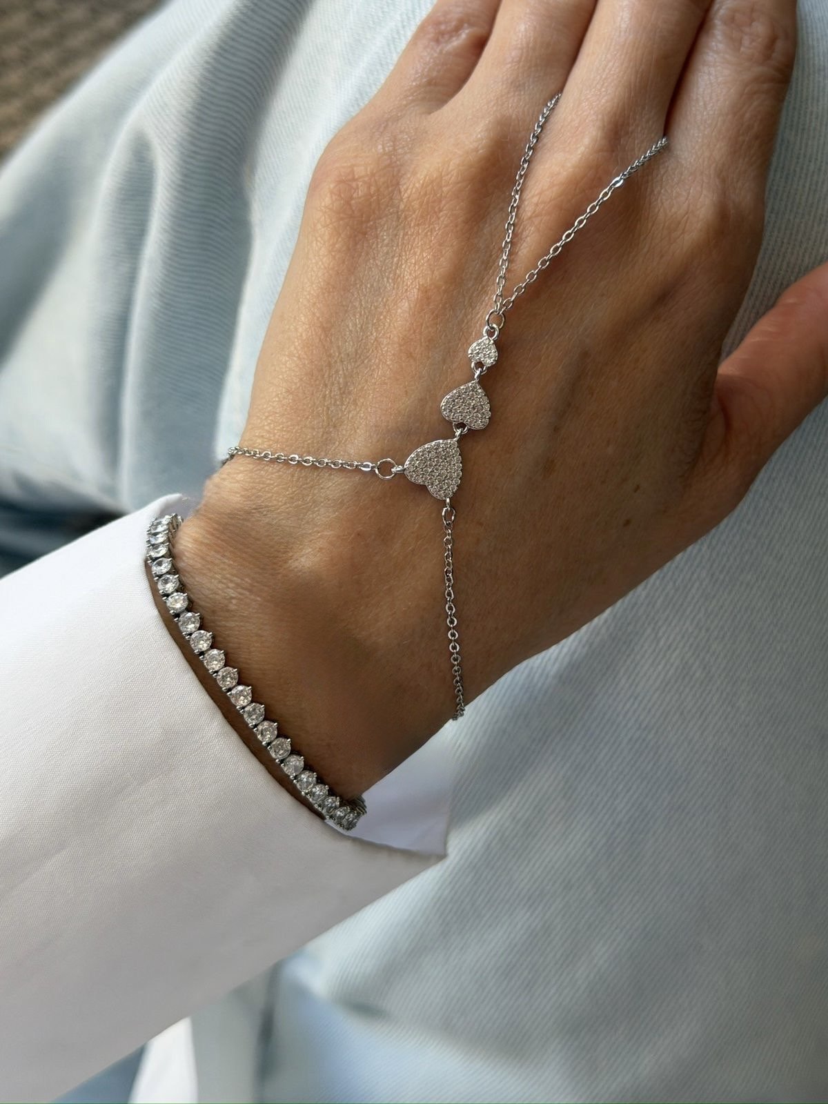 Pulseira Jade com Corações Zircônia Cristal em Banho de Ródio Branco