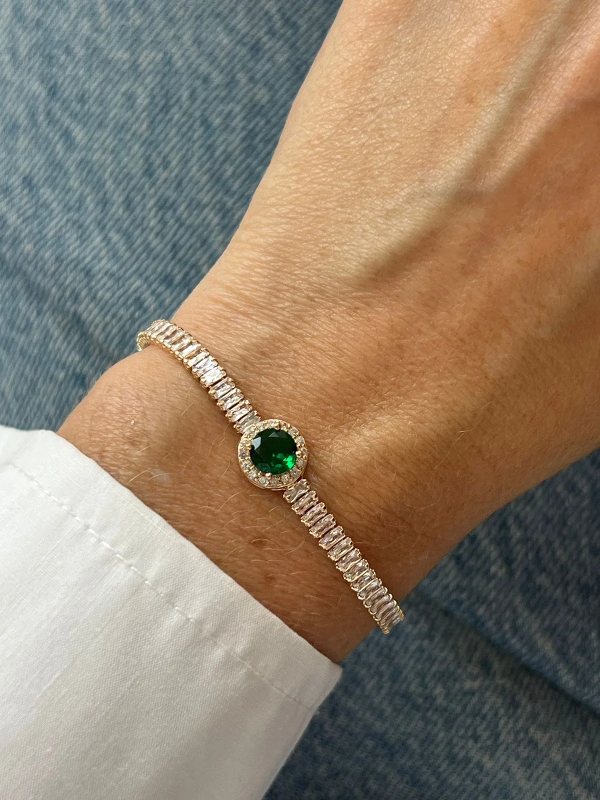 Pulseira Riviera Ponto de Luz com Zircônia Cristal e Verde Esmeralda (Fecho Joia) em Banho de Ouro