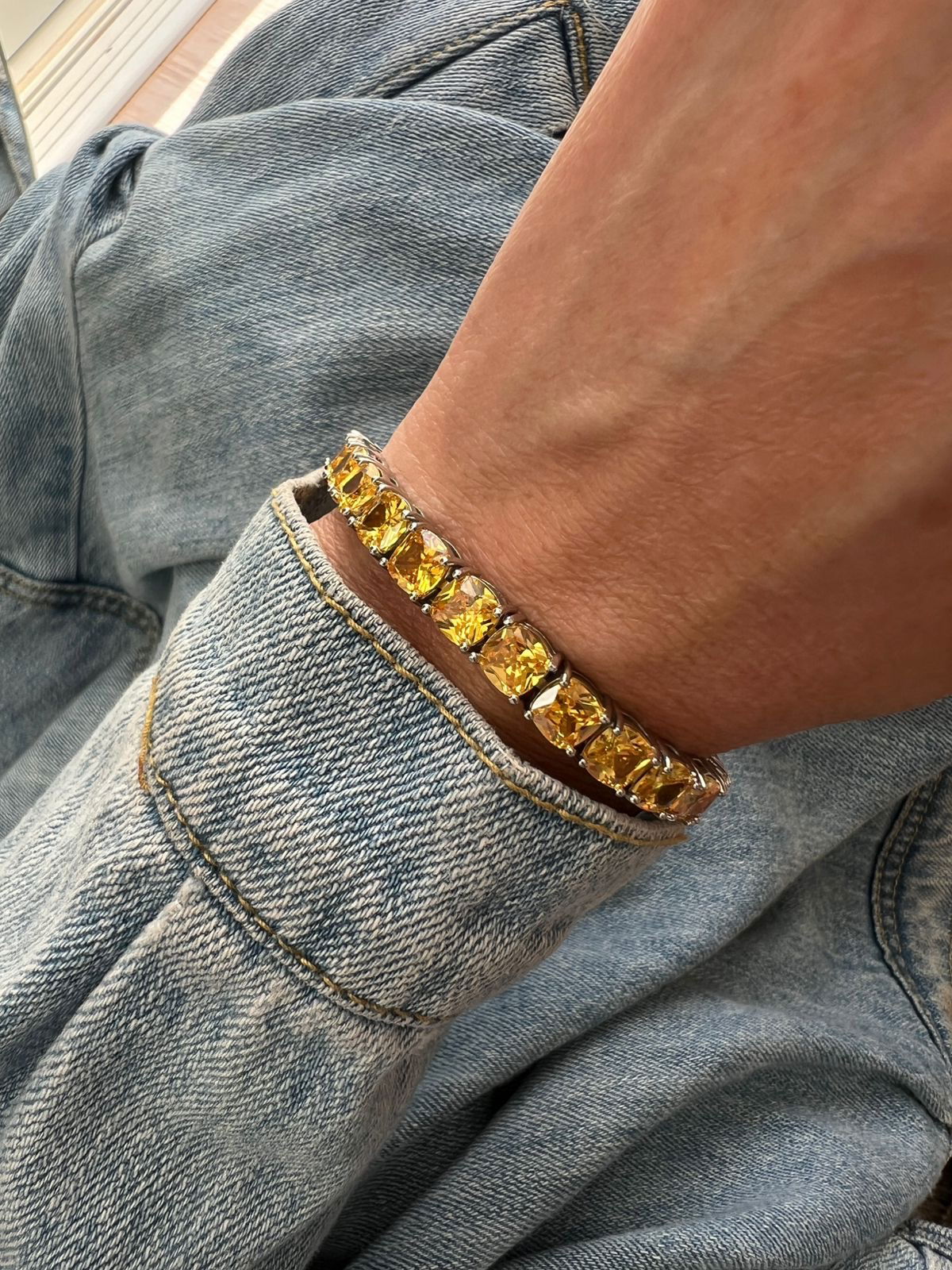 Pulseira Riviera Quadrada com Zircônia Citrino em Banho de Ródio Branco