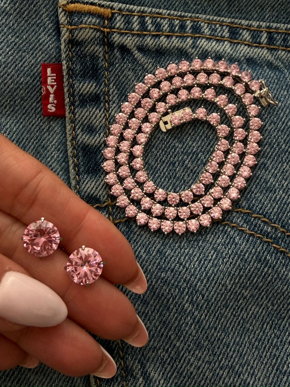 Riveira 3 pontas Zircônia Rosa Claro 4mm + Brinco 10mm (Fecho Joia) em Banho de Ródio Branco