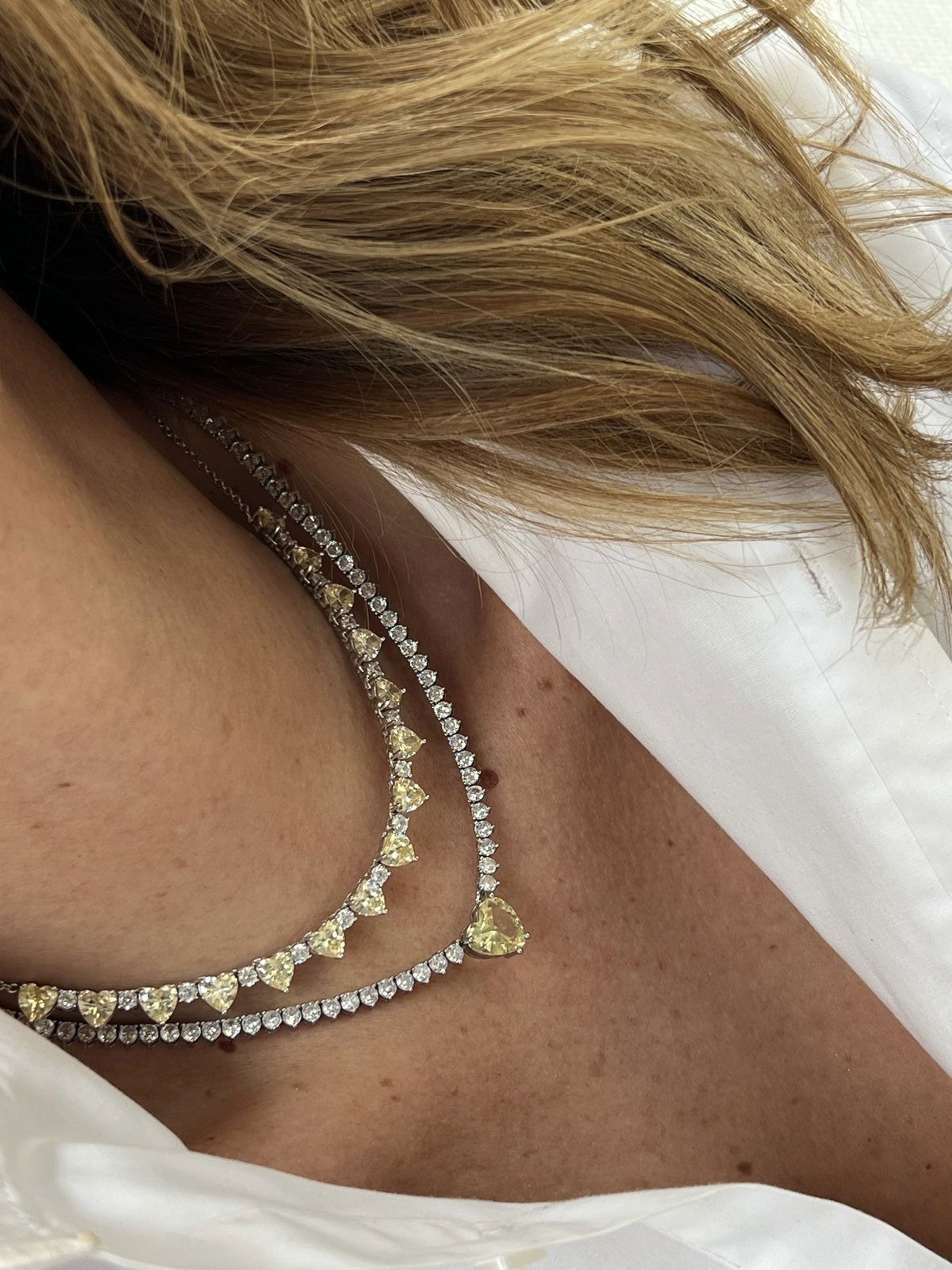 Riviera 3 pontas 3mm com Coração Zircônia Cristal e Citrino (Fecho Joia) em Banho de Ródio Branco