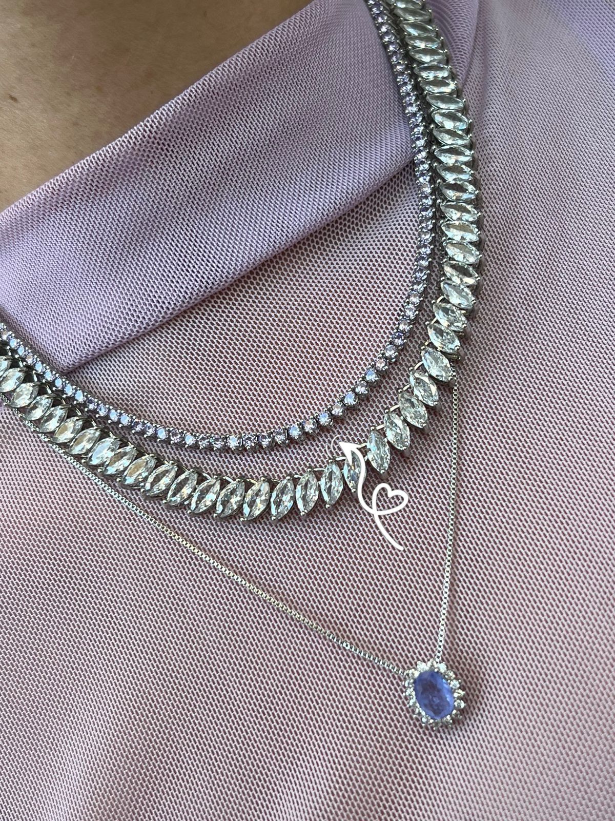 Riviera 3 Pontas com Zircônia Lilás (Fecho Joia ) em Banho de Ródio Branco