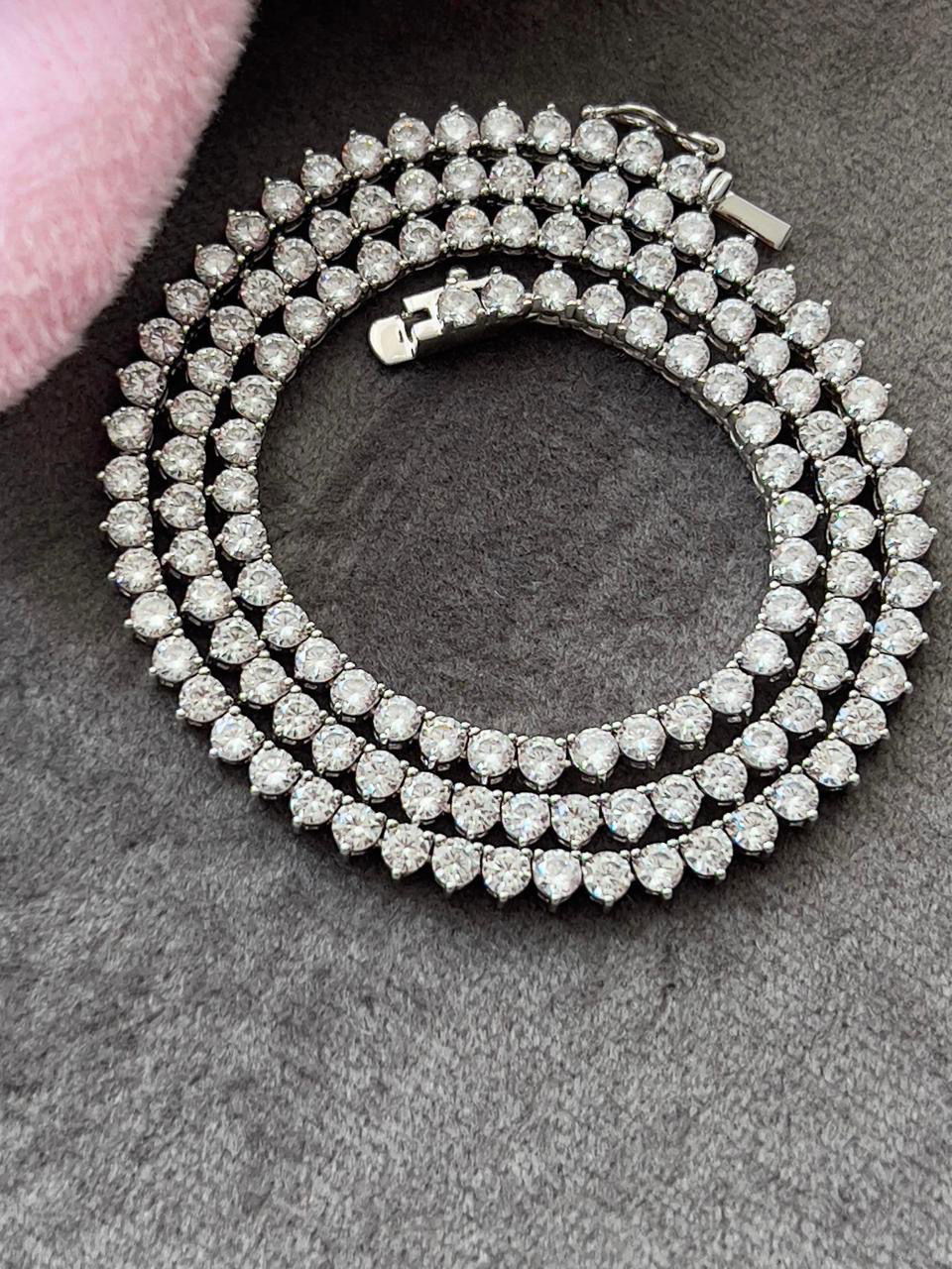 Riviera 3 pontas Zircônia Cristal 3mm (Fecho Joia) em Banho de Ródio Branco