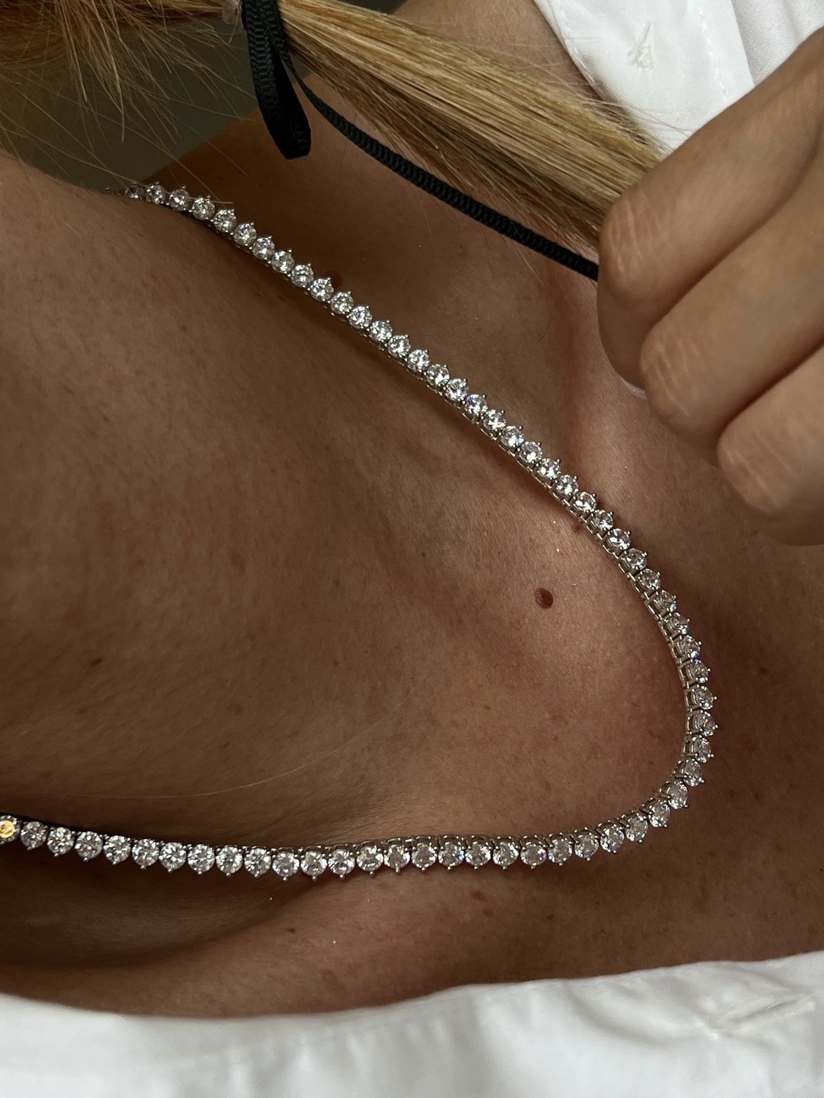 Riviera 3 pontas Zircônia Cristal 4mm (Fecho Joia) em Banho de Ródio Branco