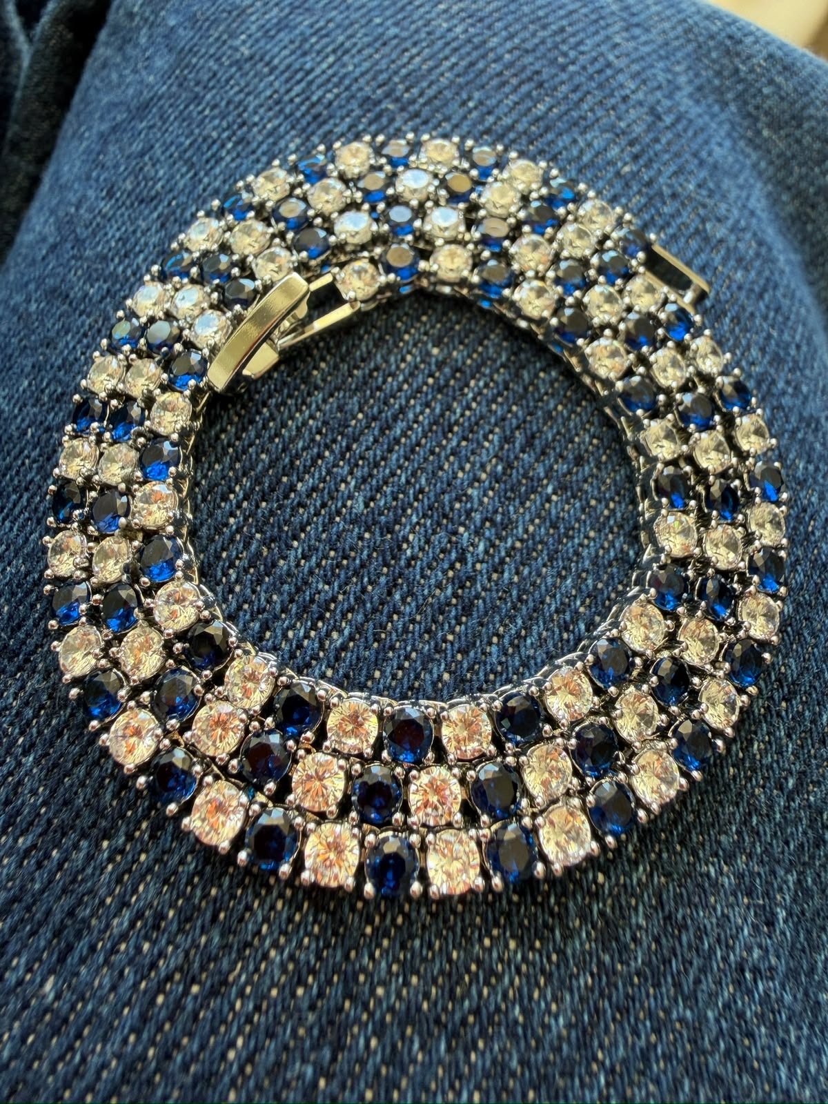 Riviera 3mm com a Zircônia Mista Cristal e Azul (Fecho Joia) em Banho de Ródio Branco
