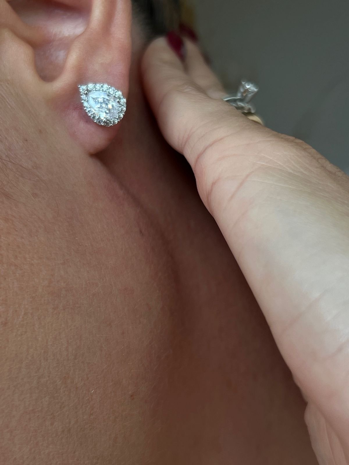 Riviera + Brinco de Gotas com Zircônia Cristal ( Fecho Joia) em Banho de Ródio Branco