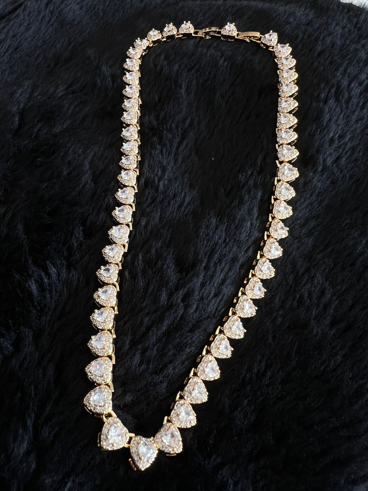 Riviera com Corações Cristal ( Fecho Joia) em Banho de Ouro