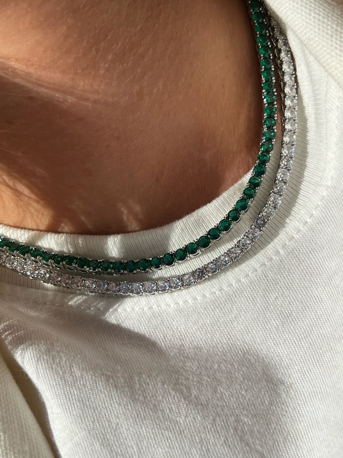 Riviera Nati com Zircônia Cristal (Fecho Joia) em Banho de Ródio Branco