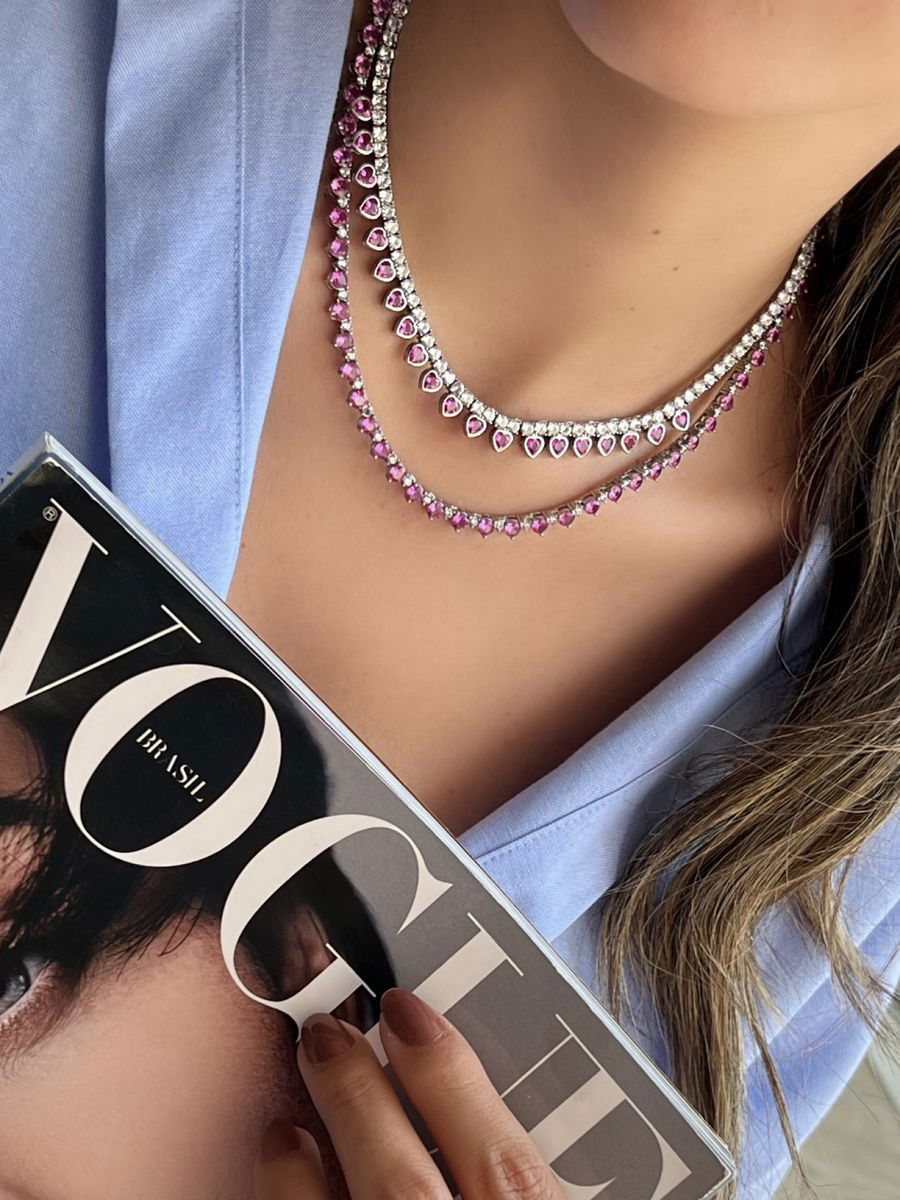 Riviera com Zircônia Cristal e Coração Rosa Pink ( Fecho Joia) em Banho de Ródio Branco