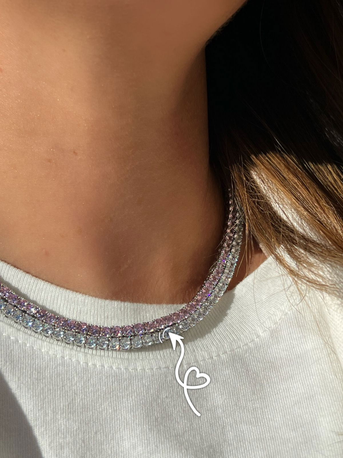 Riviera Nati com Zircônia Rosa Claro ( Fecho Joia ) em Banho de Ródio Branco