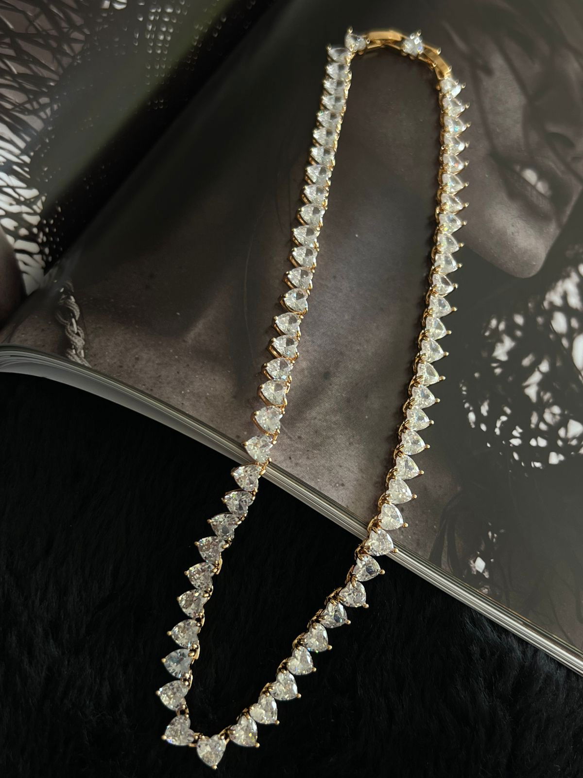 Riviera Coração Cristal ( Fecho Joia ) em Banho de Ouro