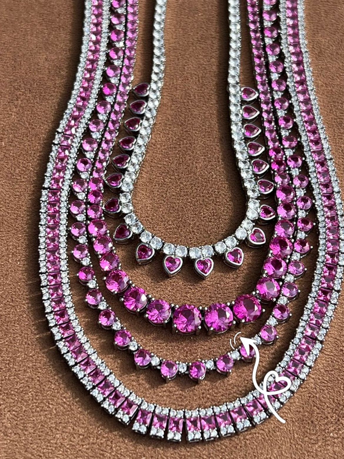 Riviera Degrade Rosa ( Fecho Joia) em Banho de Ródio Branco