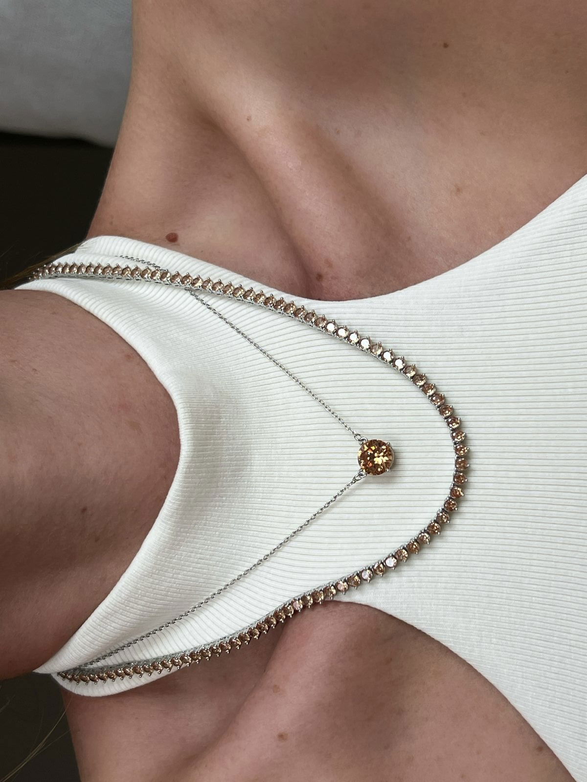 Riviera Zircônia Coffe (Fecho Joia) em Banho de Ródio Branco